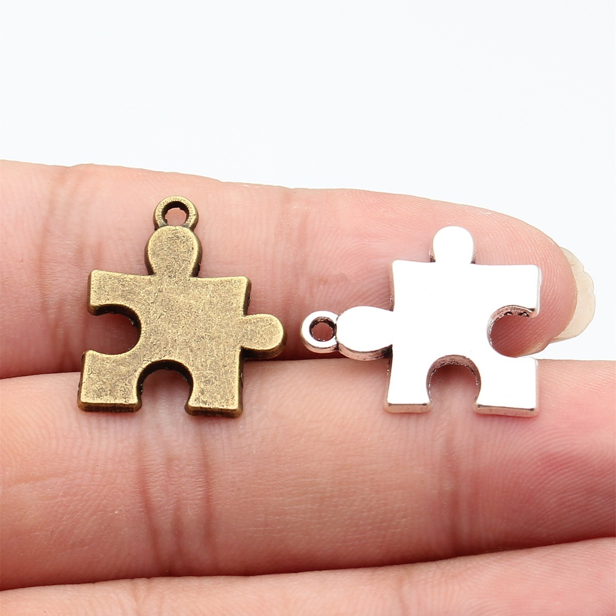 WYSIWYG 10pcs 23x20mm 2 Colors - огляд і ціна Vintage Fashion Stores