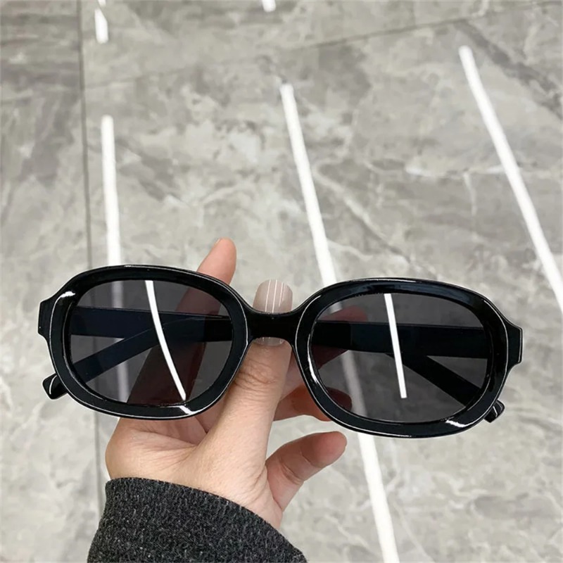 High-Quality Square Men Women  - огляд і ціна Vintage Fashion Enthusiasts